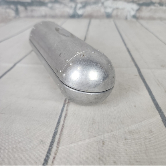 Vintage Oakley Aluminum Vault Sunglasses Case Only Submarine Torpedo - Picture 5 of 11